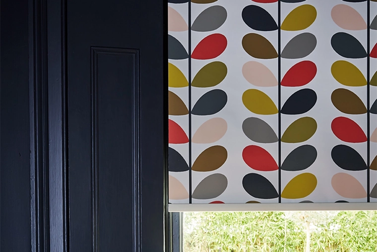 Roller blind with a colourful design from Orla Kiely