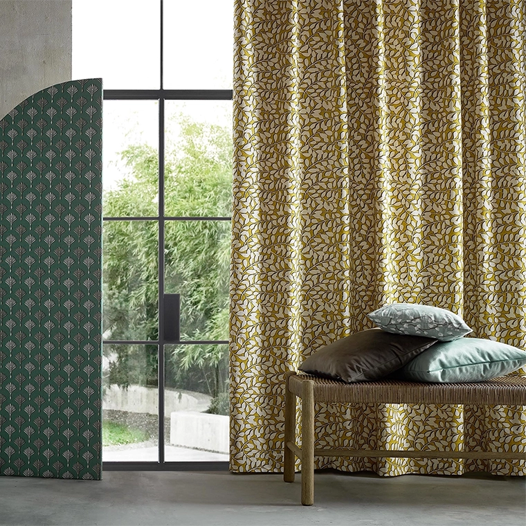 Curtains at illumin8